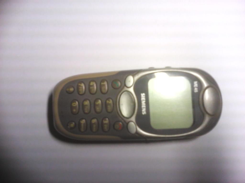 Telefon Siemens ME 45, uszkodzony