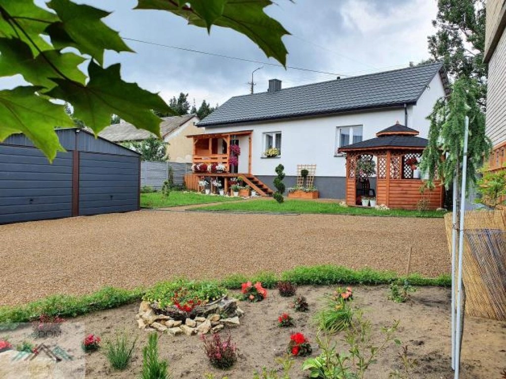 Dom, Chechło, Klucze (gm.), Olkuski (pow.), 65 m²