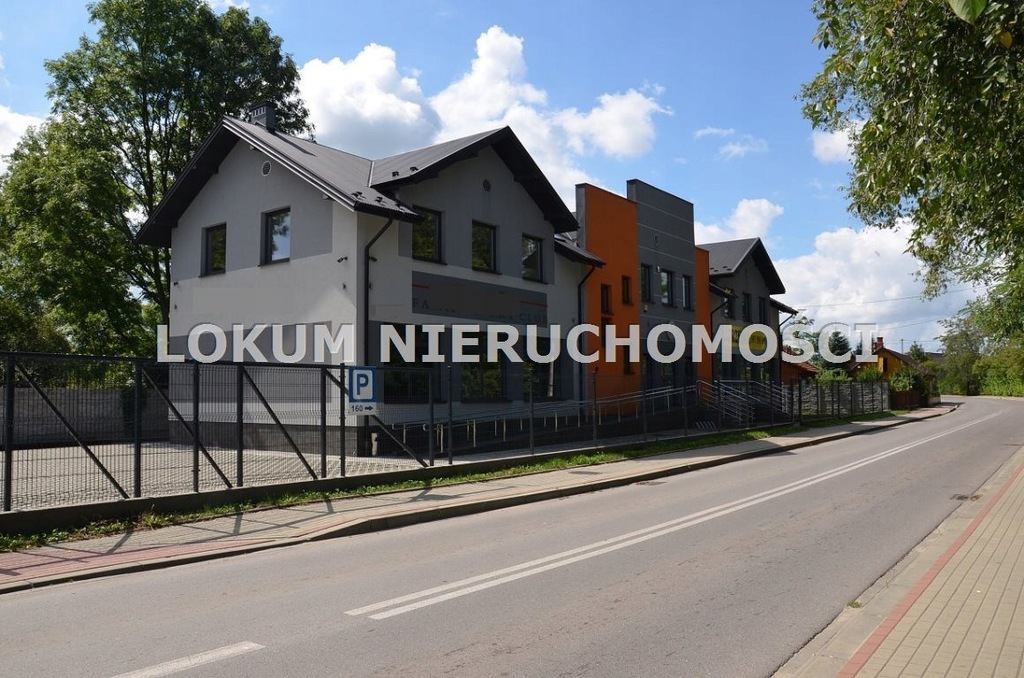 Biuro, Dąbrowa Tarnowska, 689 m²