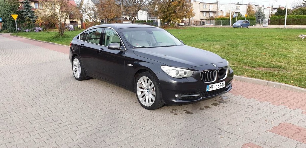 BMW 5 Gran Turismo (F07) 530 d 245 KM