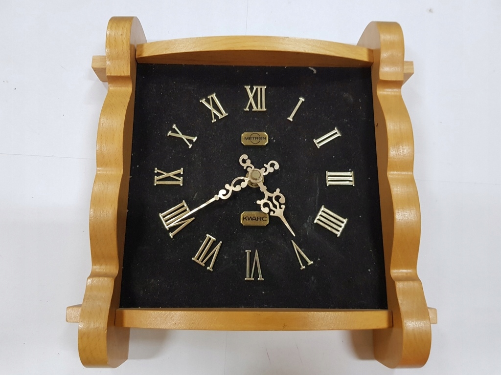 ZEGAR DREWNIANY WISZĄCY METRON -002 ZN-83 STAN DB
