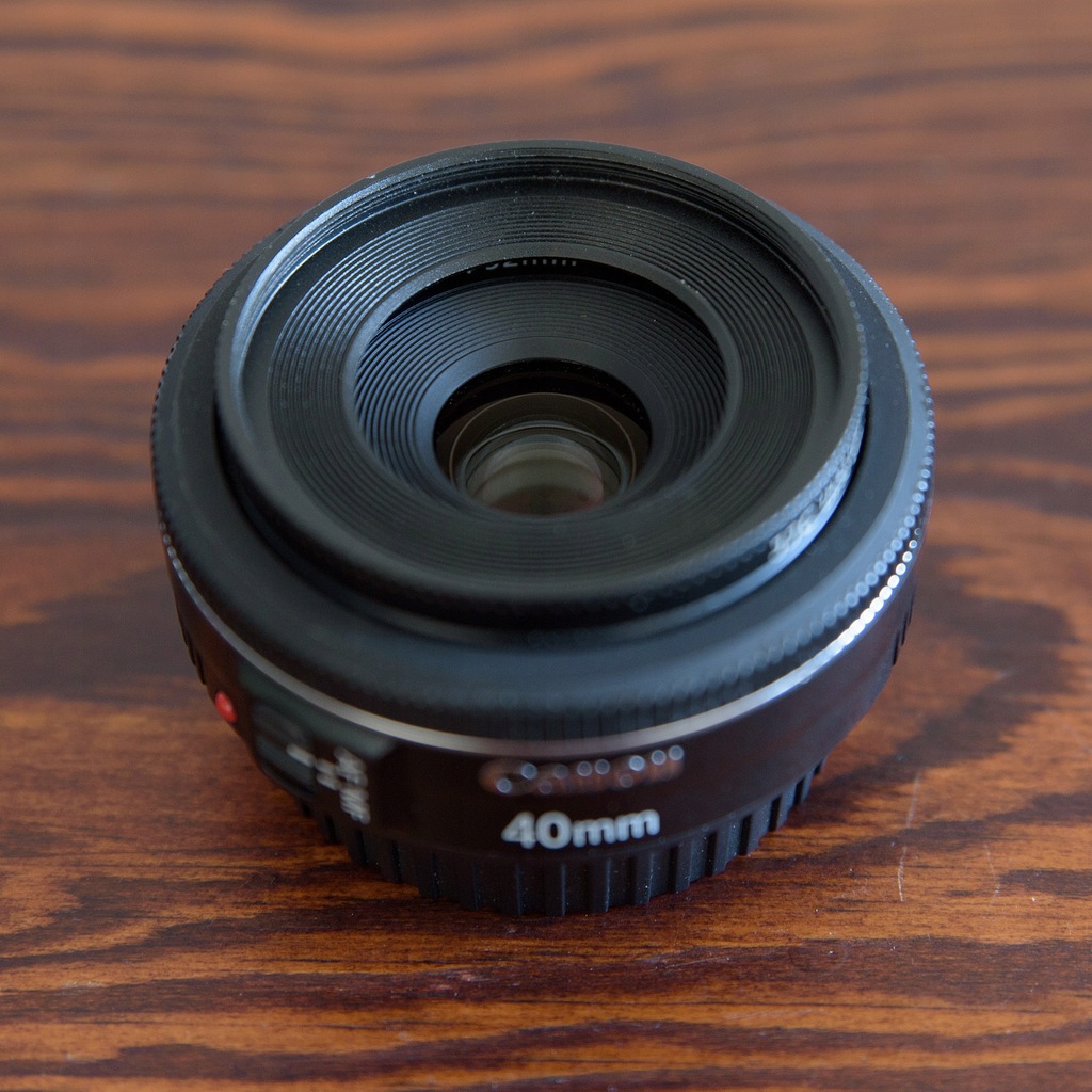 Canon 40 mm f/2.8 EF STM