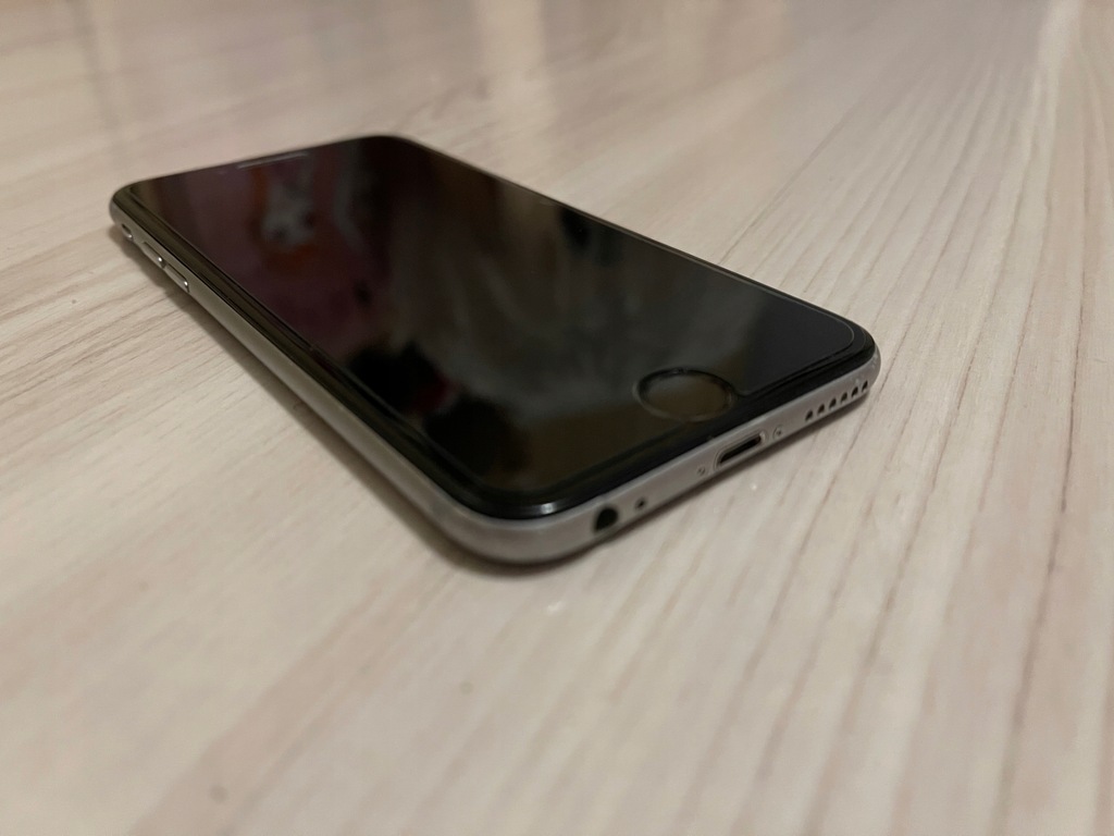 iPhone 6 16GB Space Gray w pełni sprawny!