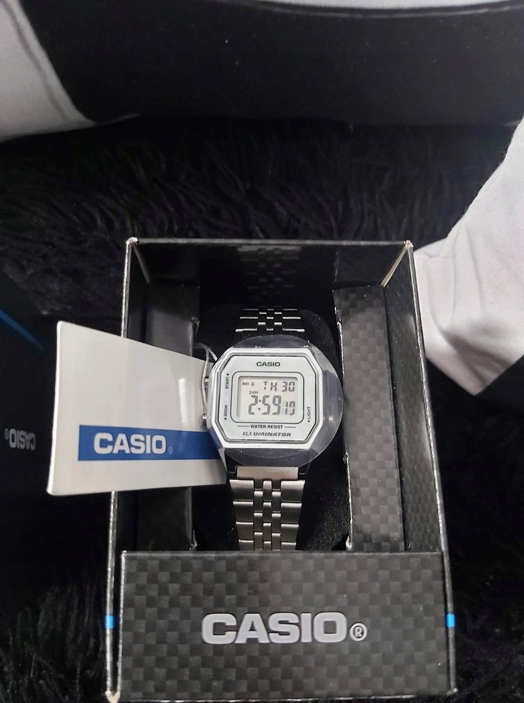 Srebrny zegarek CASIO / vintage / NOWY
