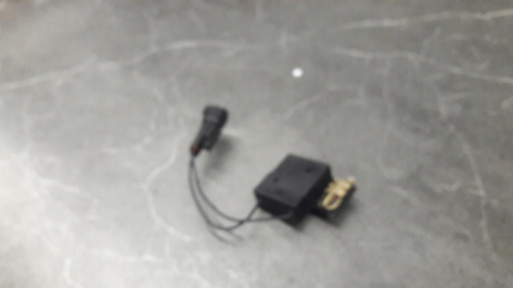 2R83-18801-BA antena radia JAGUAR S-TYPE