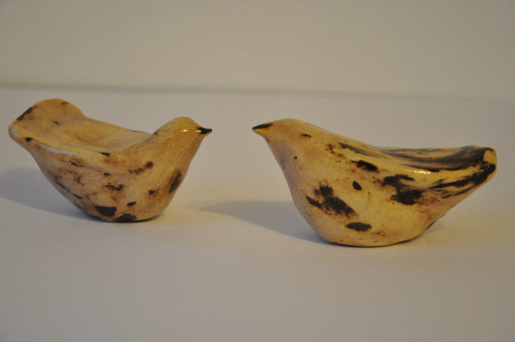 Ceramiczne ptaszki beżowe rękodzieło 4/10cm
