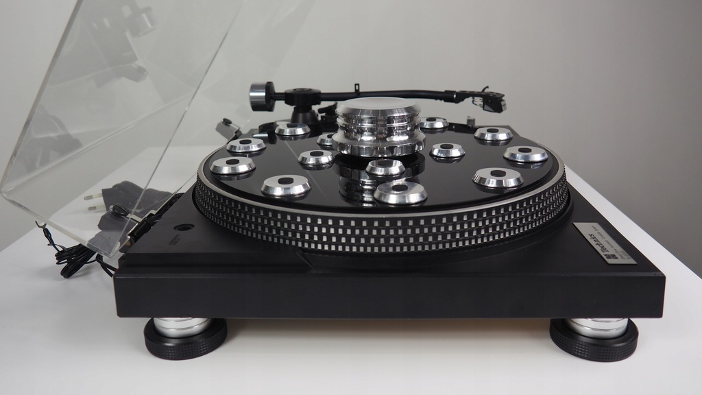 TECHNICS SL-2000 Direct Drive & Technics 207