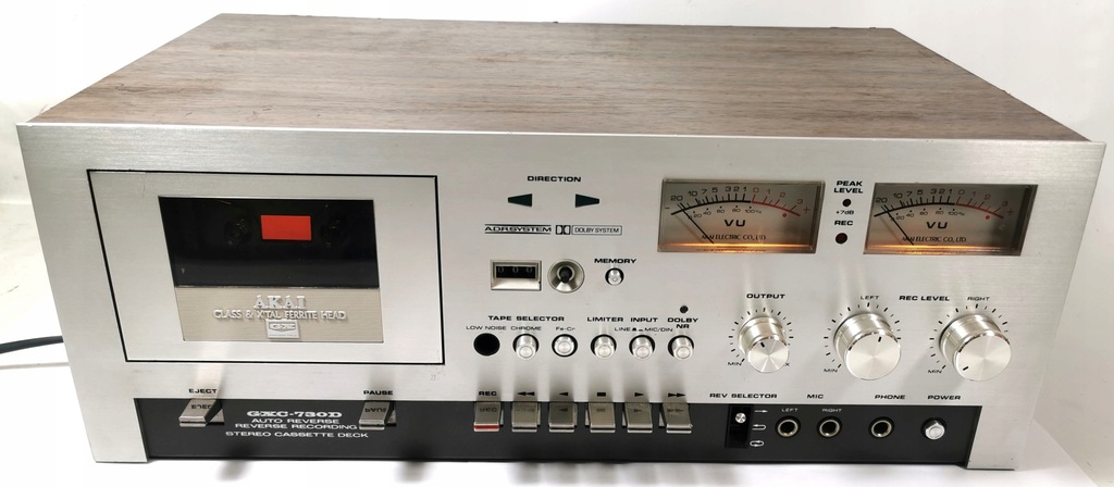Magnetofon kasetowy Akai GXC-730D srebrny