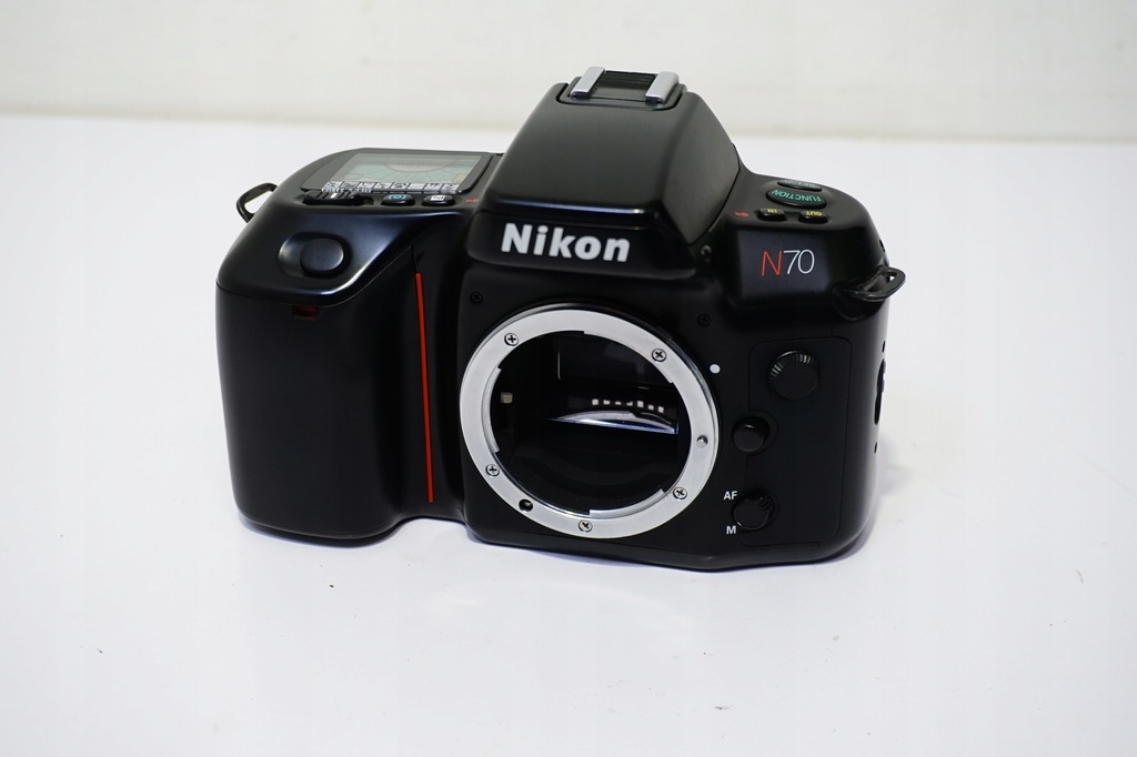 Nikon F70 / N70 Analogowy Aparat Foto. Body