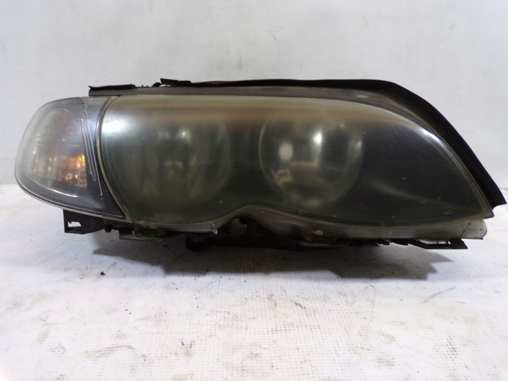 LAMPA PRZEDNIA PRZÓD PRAWA BMW E46 LIFT