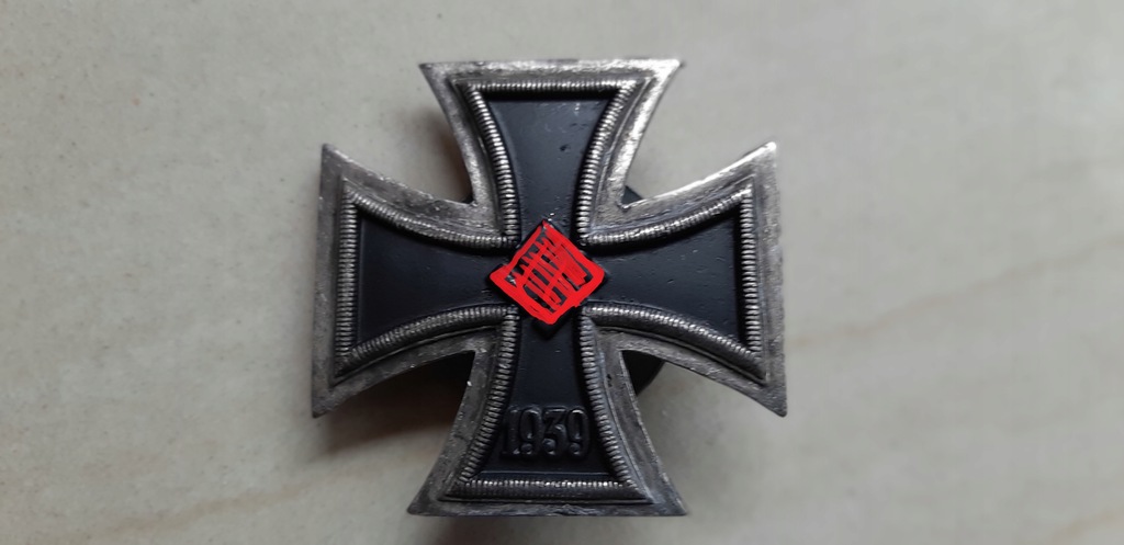 Krzyż Żelazny z nakrętką 1939 SYGNOWANA