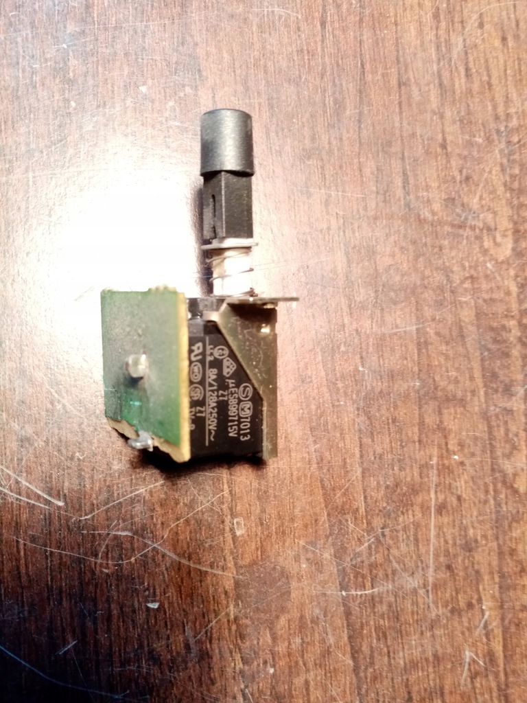 Wyłącznik sieciowy izostat MATSUSHITA do Technics