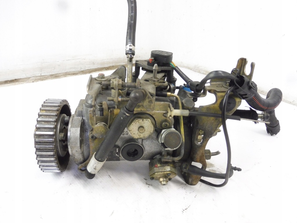 POMPA WTRYSKOWA LUCAS FORD MONDEO II MK2 1.8 TD