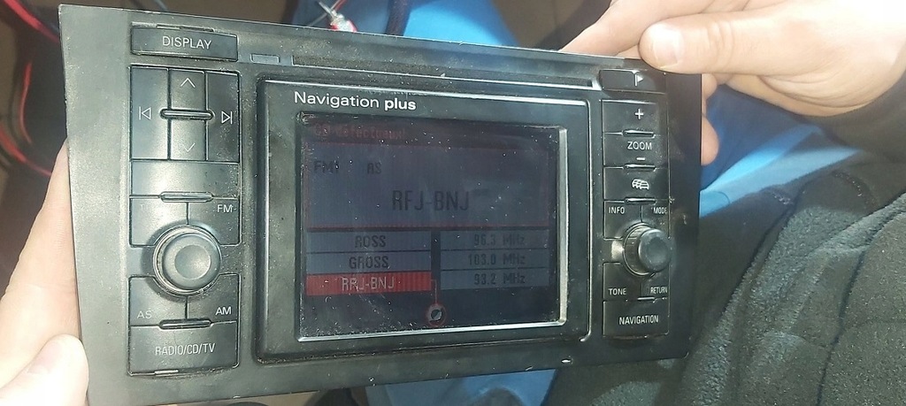 Radio navigation plus AUDI NAVI SPRAWNE KOD