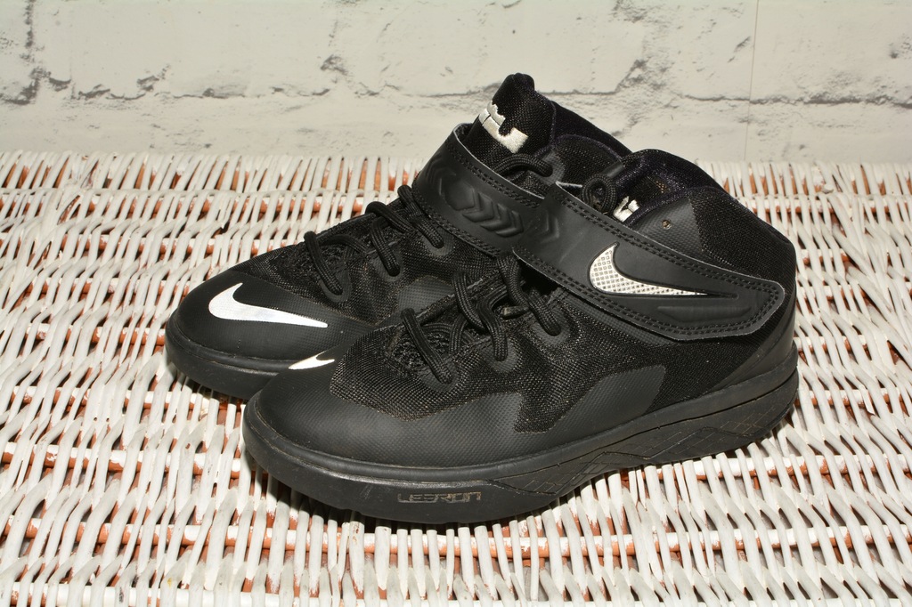 NIKE LEBRON Oryginalne Sportowe Buty roz 32