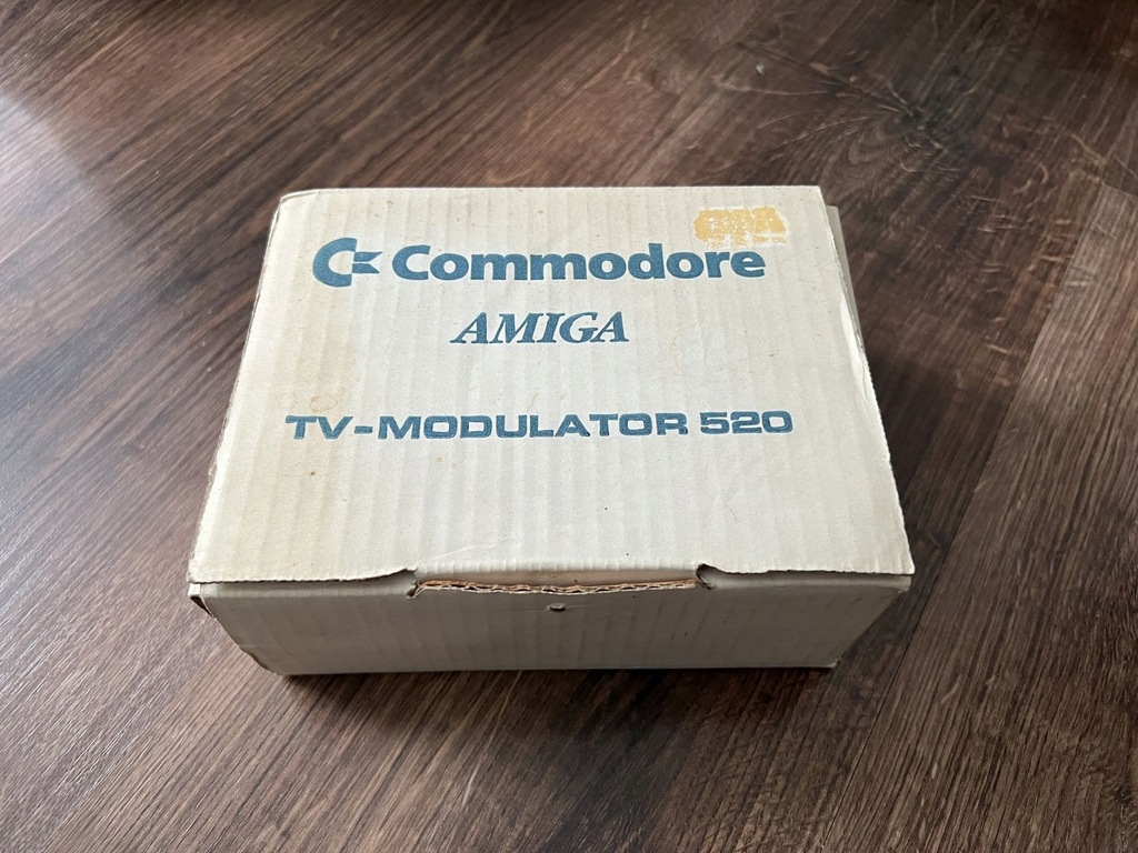 Modulator COMMODORE A520 do Amiga BOX unikalny komplet!