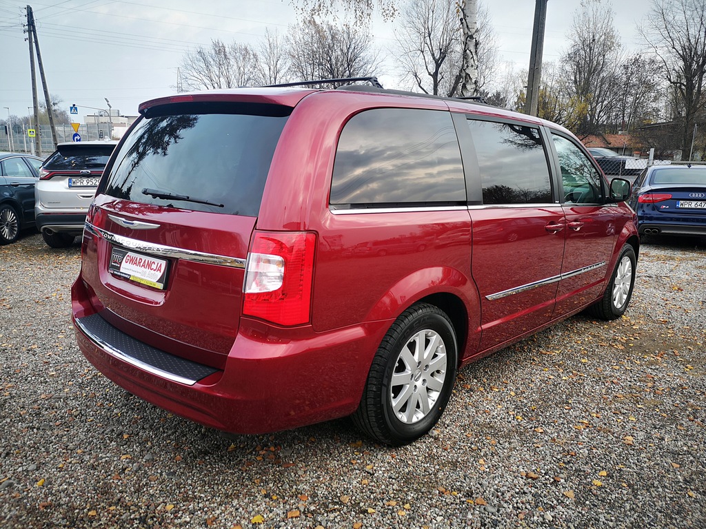 Chrysler Town And Country 9933678436 oficjalne