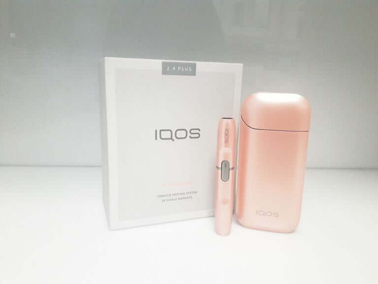 IQOS 2.4 PLUS RÓŻOWY KOMPLET