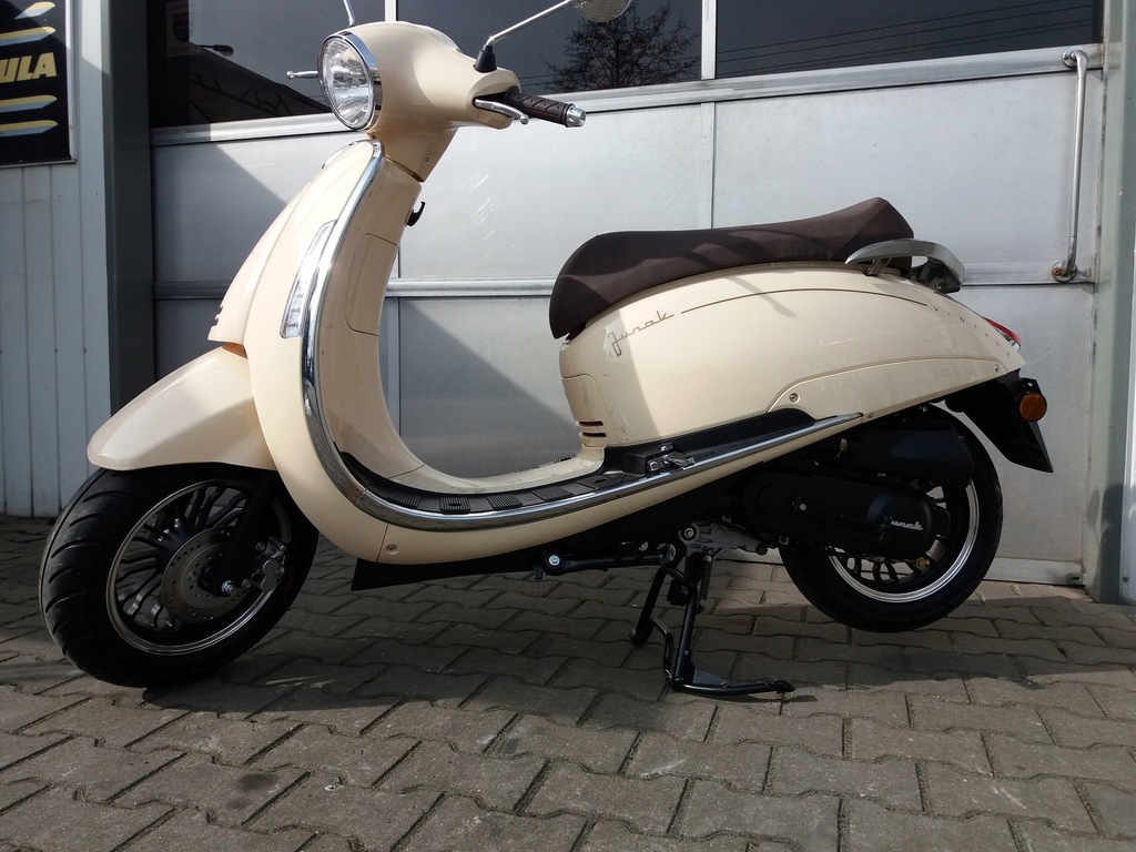 SKUTER JUNAK VINTAGE 125 8KM SALON GRODZISK MAZOW.