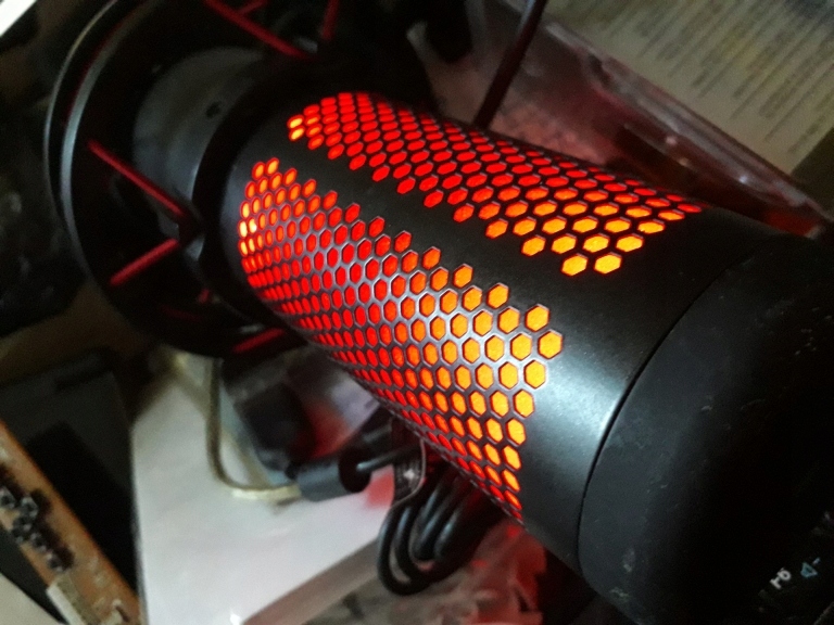 MIKROFON z szybka regulacja czułości/wzmocnienia hyperx quadcast - usb