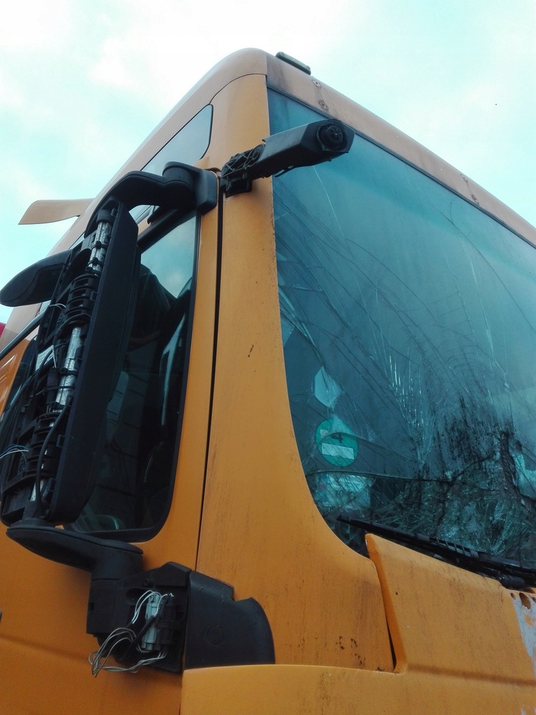 PRAWA OSŁONA SŁUPKA KABINY MAN TGX XXL EURO 5