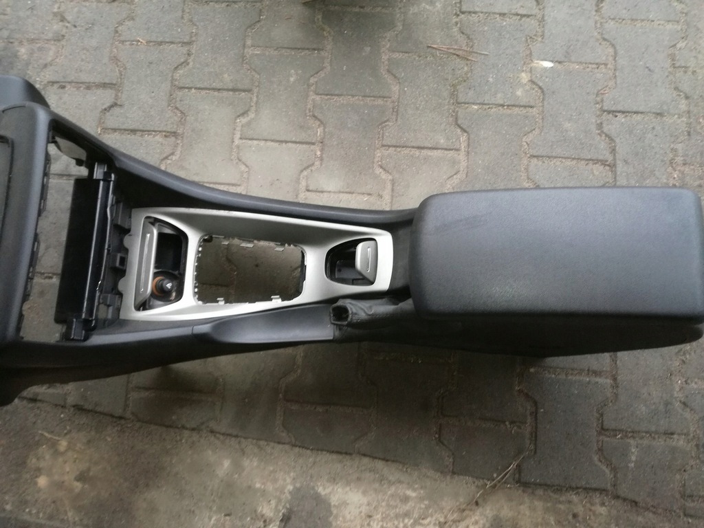 TUNEL ŚRODKOWY PODŁOKIETNIK CITROEN C5 III X7 7748832888