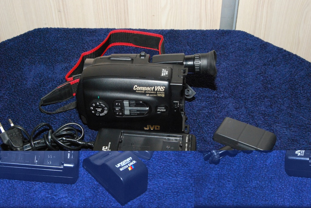Купить Аналоговая камера JVC GR-AX350 VHS-C: отзывы, фото и ...