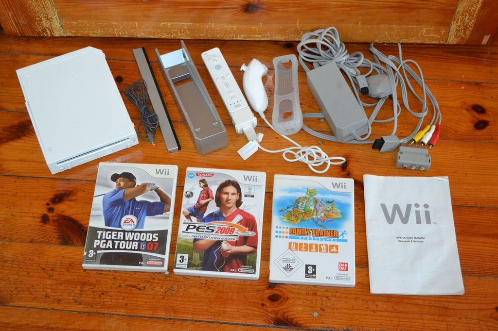 ZESTAW NINTENDO Wii + 3 GRY + MOTION PLUS