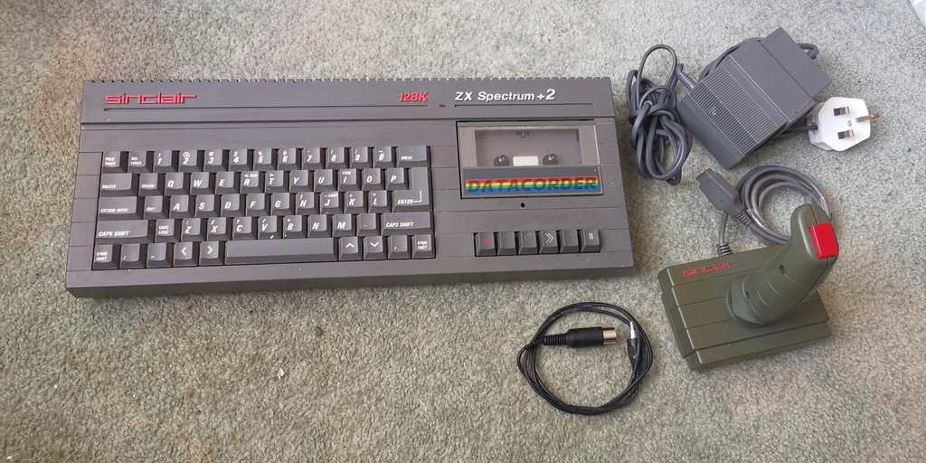 ZX Spectrum +2 128K - uruchamia się