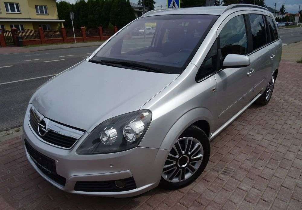 Opel Zafira Opel Zafira 1.8 Cosmo