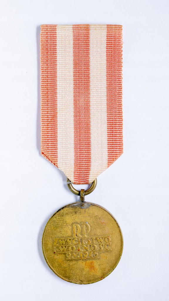 290.ak Medal Zwycięstwa i Wolności 1945