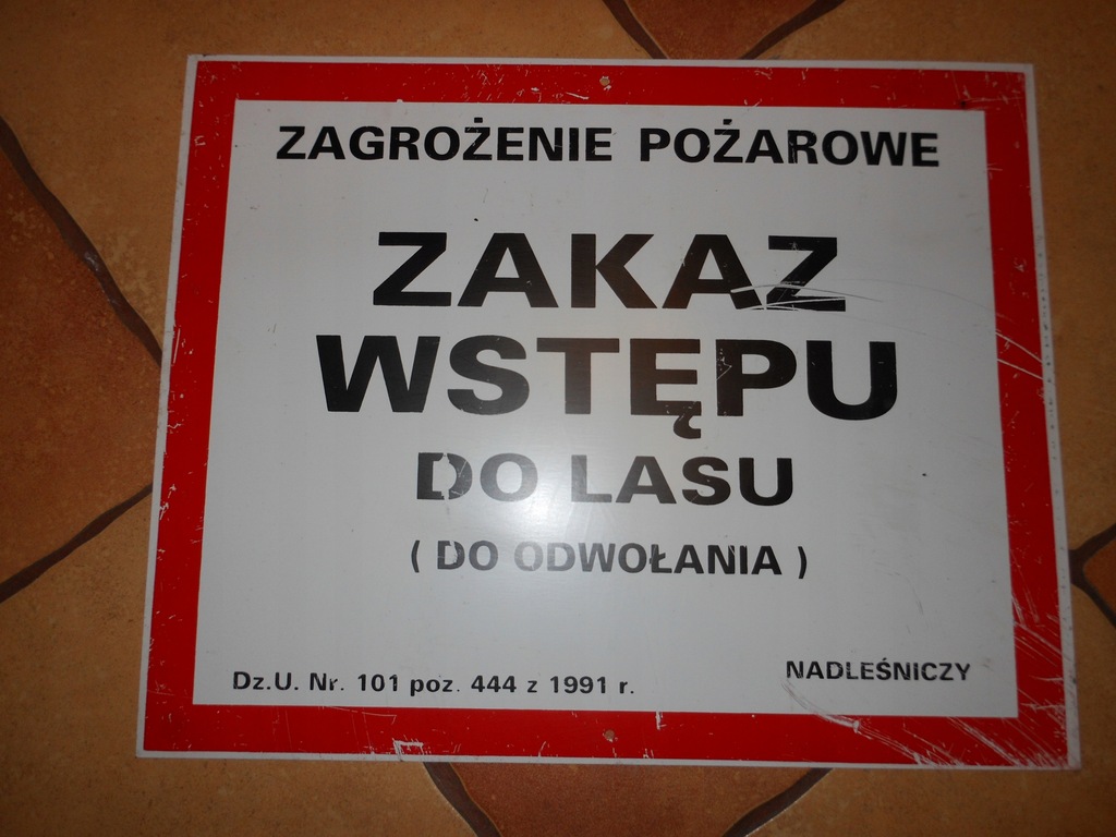 ZALAZ WSTĘPU DO LASU