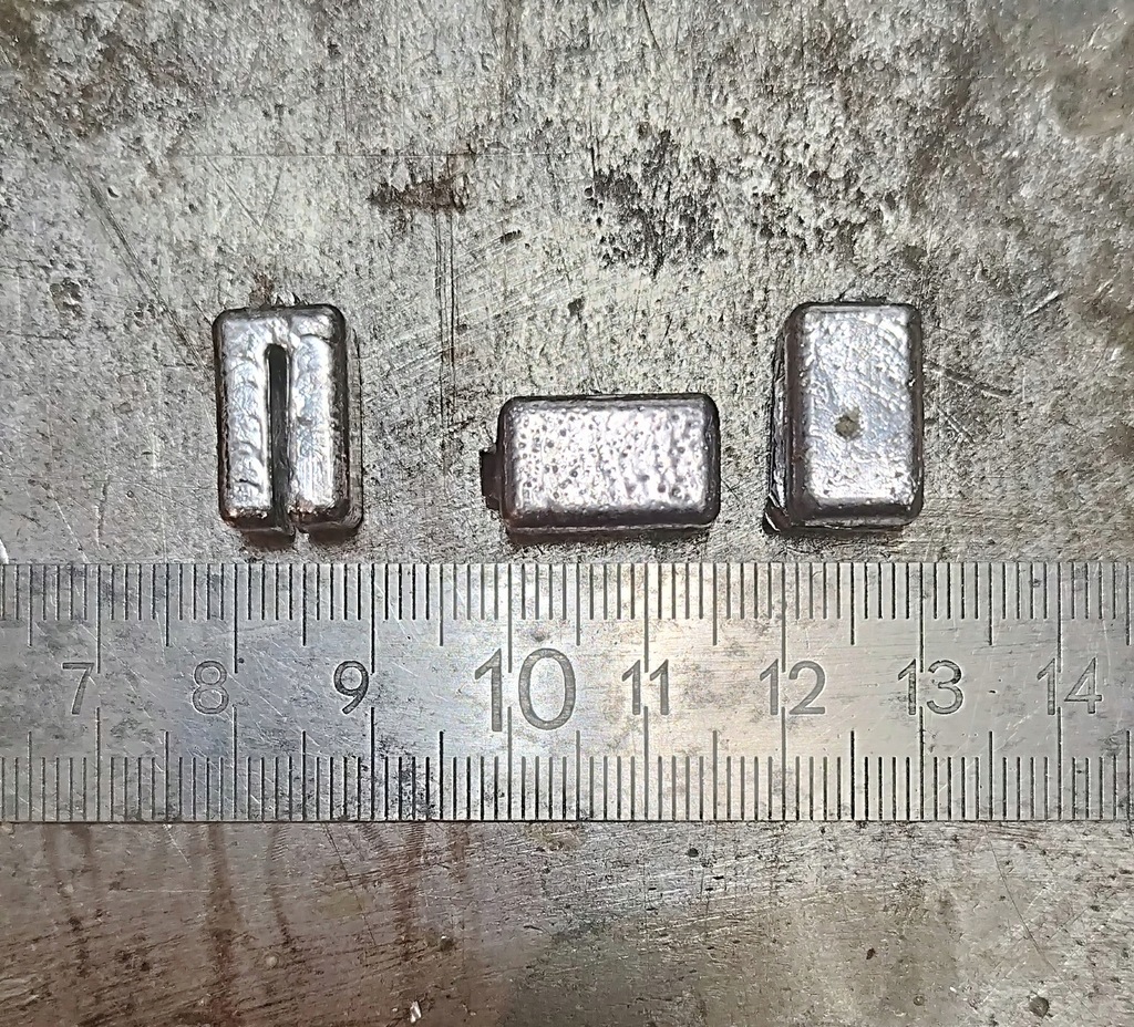 Forma do ołowiu, obciążenie woblera. Waga ~13 gram.