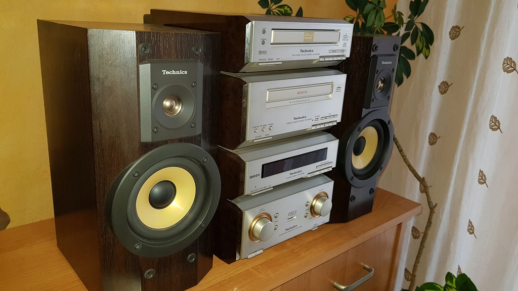 Техникс виниловый проигрыватель. Model technics. Technics 1200 mk collage. Дека техникс. Тюнер техникс 790.