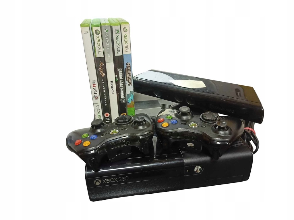 KONSOLA XBOX 360 E 250GB | 2 PADY | GRY MINECRAFT TEKKEN 6