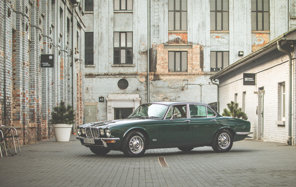 Jaguar XJ6  - godzinny przejazd