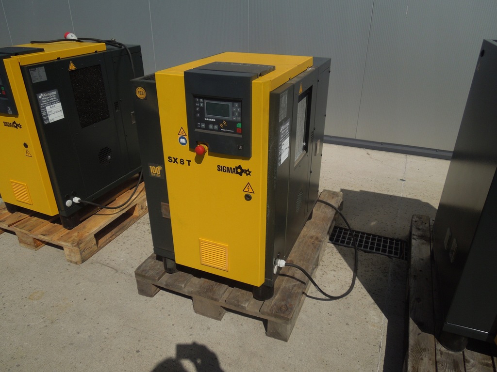 KOMPRESOR ŚRUBOWY KAESER SX8T 5,5Kw OSUSZACZ 15BAR