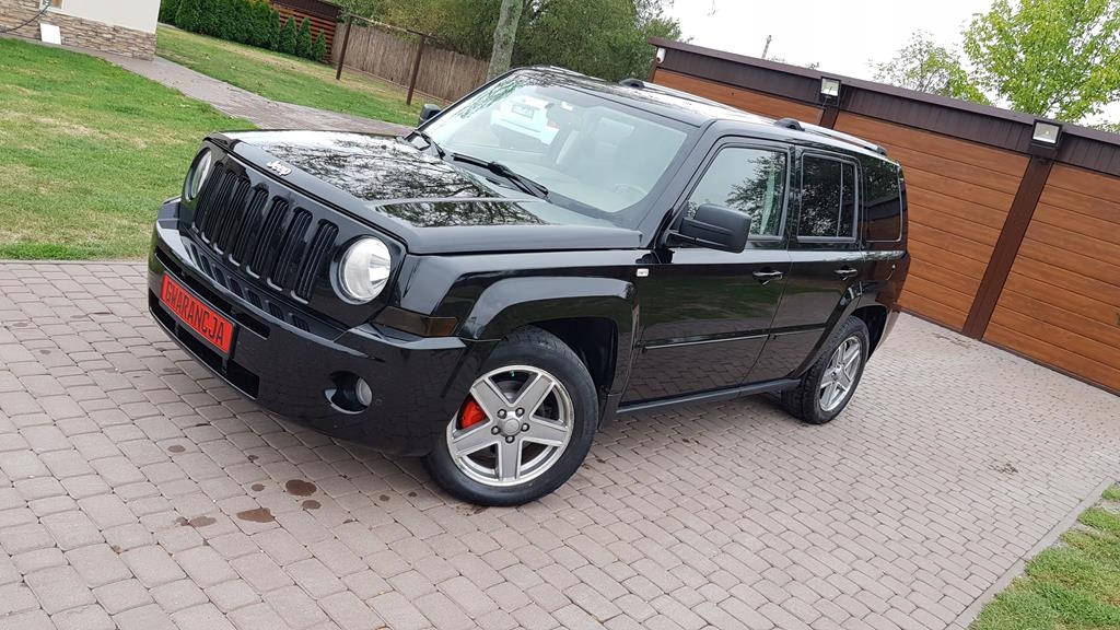 Купить Jeep Patriot 2.4 4x4 DVD кожа *buzz*платный: отзывы, фото, характеристики в интерне-магазине Aredi.ru