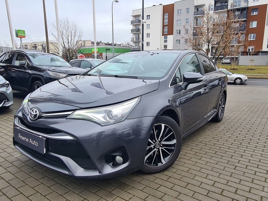 Toyota Avensis 2.0 Premium MS III (2009-)