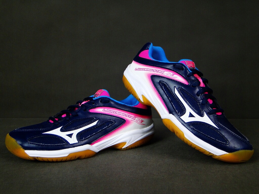 Mizuno lightning z3 reviews 2025