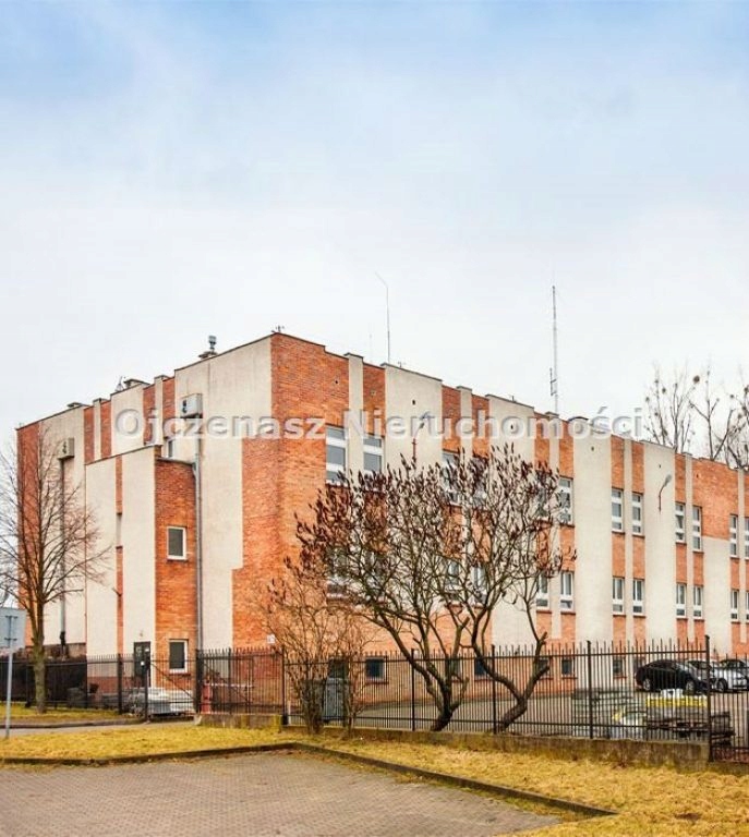 Komercyjne, Malbork (gm.), 3386 m²