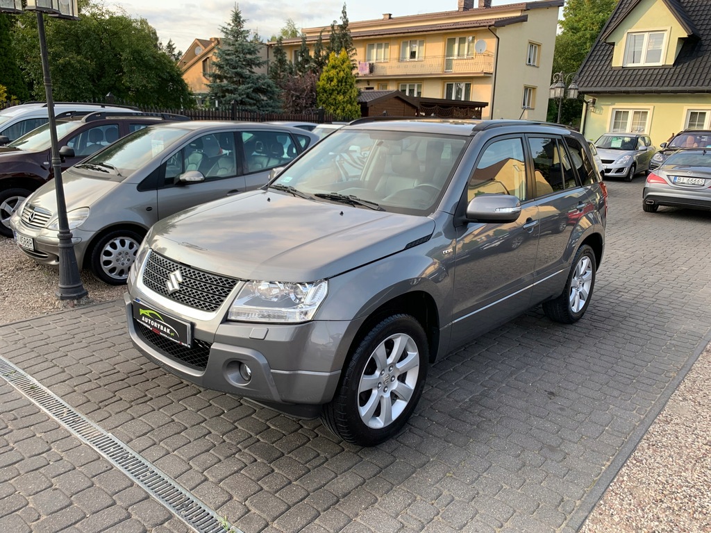 Suzuki Grand Vitara Skóry Xenon Szyberdach 4x4