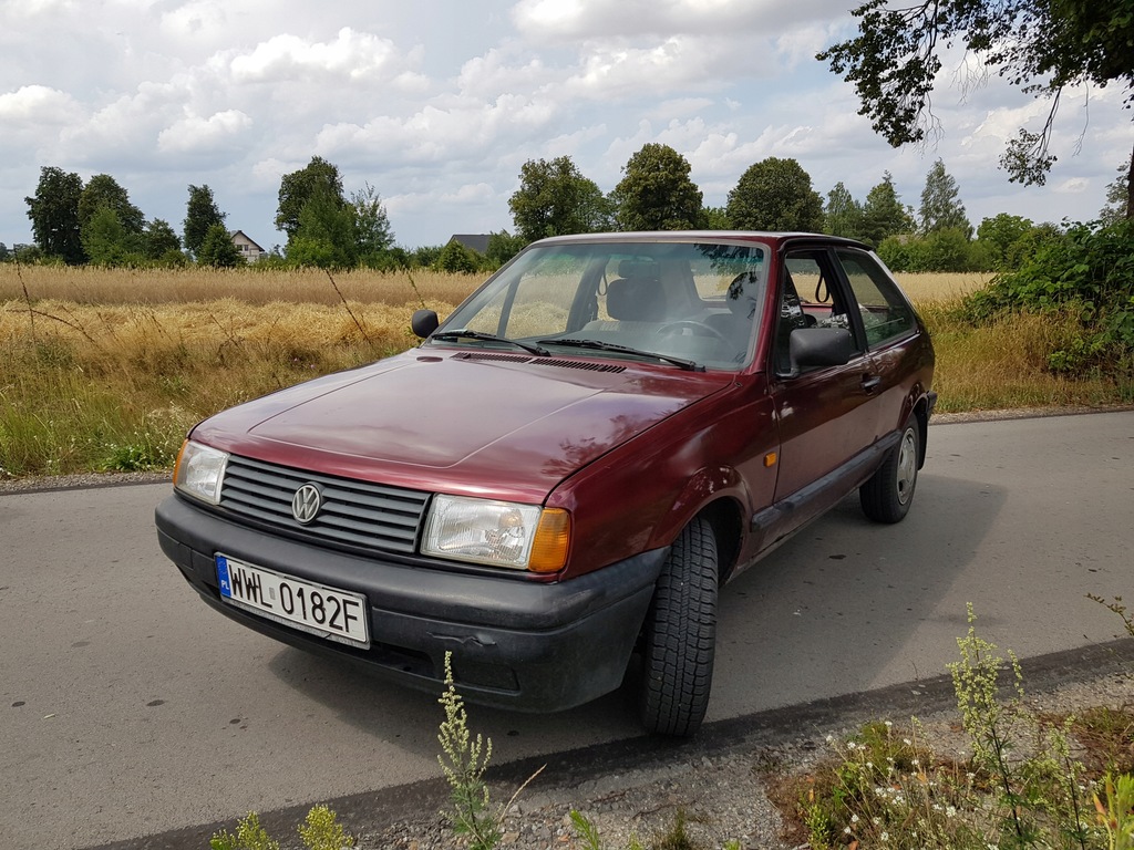 VW POLO coupe 86C 80 1.3 75 KM 8703113177 oficjalne