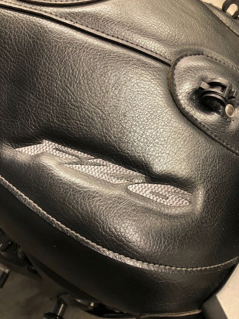 Yamaha FZ6 Fazer Bagster pokrowiec na bak osłona 8800434139