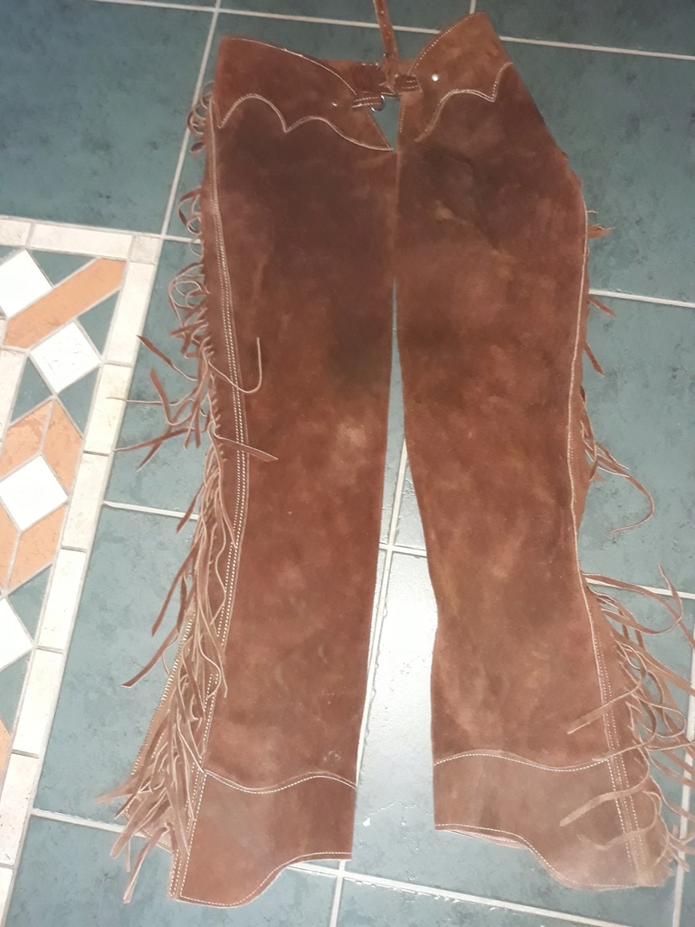 czapsy westernowe spodnie jeździectwo skóra