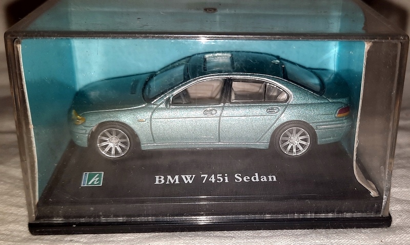 BMW 745i sedan 1/72 Cararama