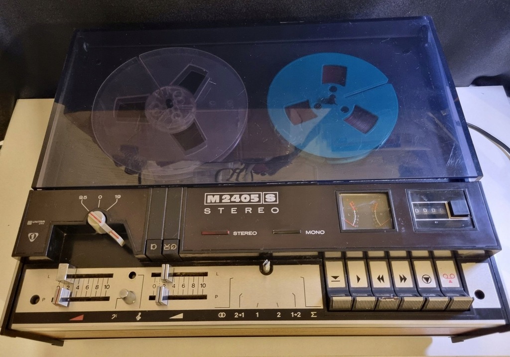 Magnetofon szpulowy Unitra M2405s STEREO, znak 1 jakości. Sprawny, ładny.