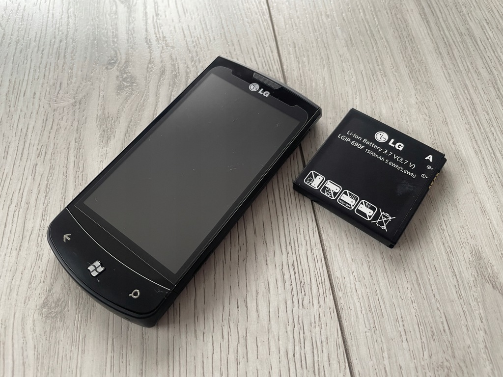 Unikat Oryginalny LG E900 Windows Kolekcja.