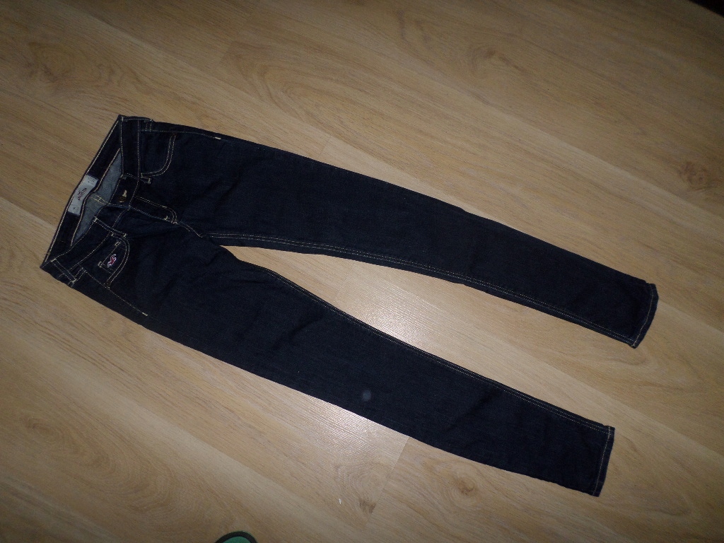 HOLLISTER RURKI SKINNY XS 25/3