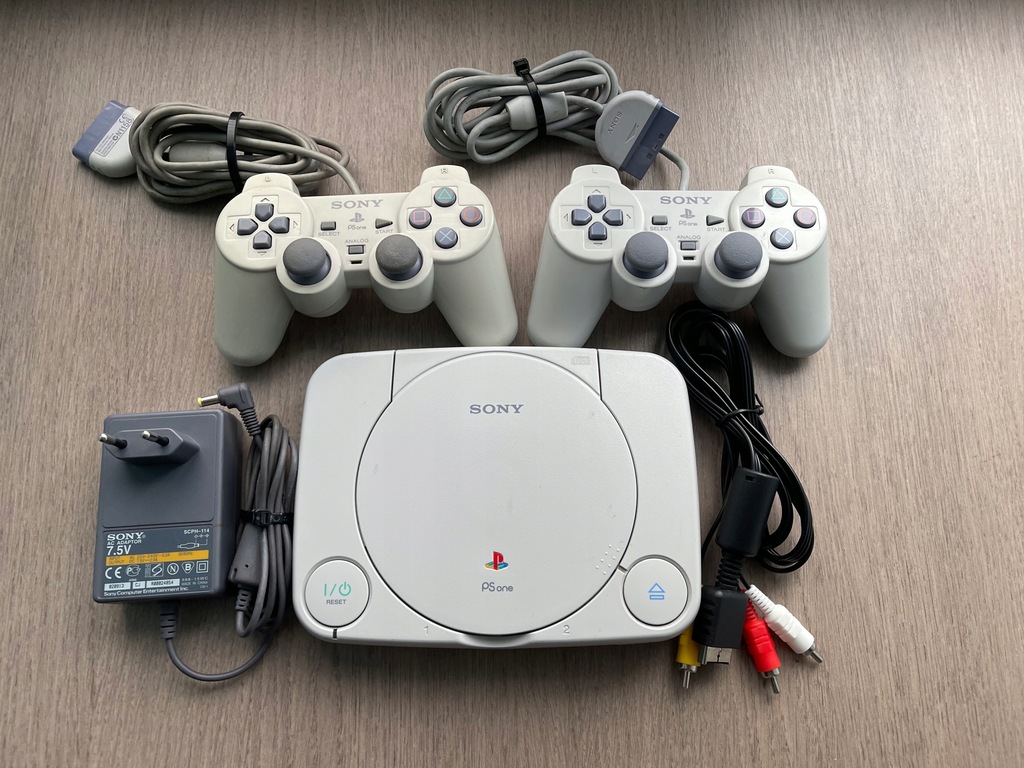 Konsola Playstation PS One SCPH-102 + 2 pady